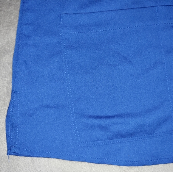 🆕Grey's Anatomy | Blue V- Neck Scrub Top Womens Size XL - Picture 8 of 12